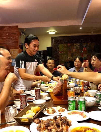 Đặt Tiệc Công Sở