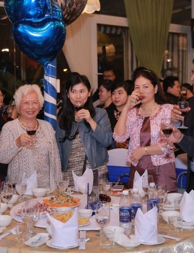 Đặt Tiệc Tất Niên